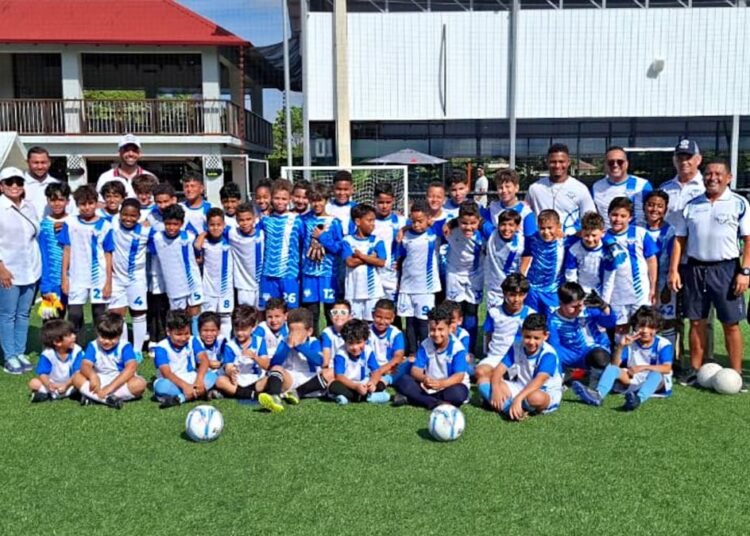 Nace la Academia Cup: Estancia Nueva inaugura su escuela de fútbol oficial