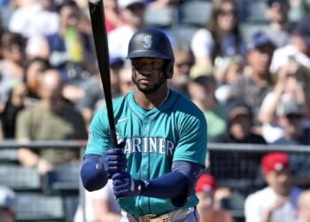 Marineros sacuden su roster: Víctor Robles regresa a las Grandes Ligas y Connor Joe es enviado a Triple-A