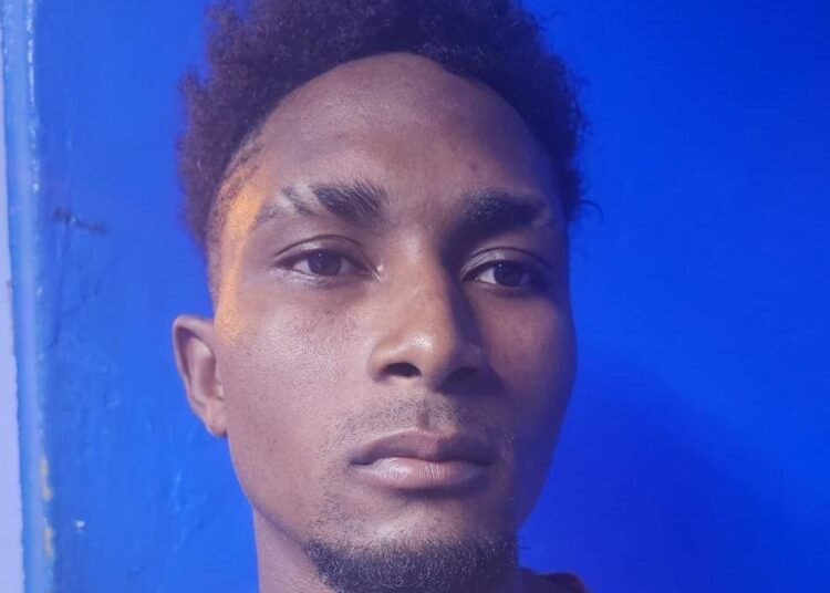 Se entrega presunto autor del asesinato de adolescente en Villa Altagracia