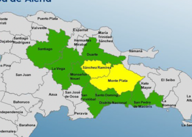 Alerta máxima: Vaguada desatará fuertes lluvias hoy y el COE mantiene 11 provincias en emergencia