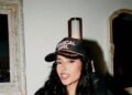 Carlos Santana y Becky G alzan la voz contra las redadas migratorias en EE. UU. con una nueva canción
