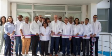 Abinader entrega moderno Hospital Materno Infantil en Barahona tras millonaria ampliación