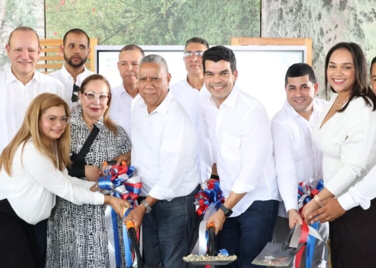 Wellington Arnaud arranca construcción del esperado acueducto en San José de las Matas