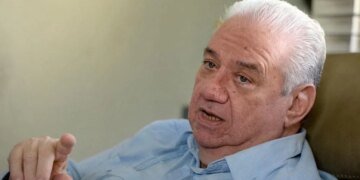 Adiós a Bernardo Defilló: el legado del eminente médico que marca una era en la medicina tras su fallecimiento a los 86 años