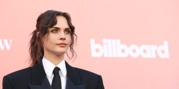 Cara Delevingne se declara lesbiana y confiesa su sueño de convertirse en madre