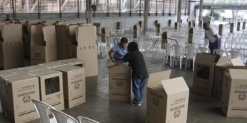 Colombia decide: cierran las urnas y comienza el conteo de votos para elegir nuevo presidente