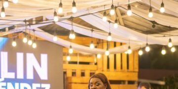 Carlin Méndez conquista con Serenata para mamá: el emotivo tributo a Myriam Hernández