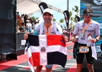 Dominicano Erick García Rossi conquista el podio en el Ironman 70.3 Cap Cana