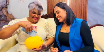 Las 7 lecciones de dinero que aprendí de mi madre y cambiaron mi futuro financiero