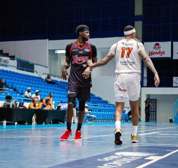 Leones rugen de nuevo y aplastan a Cañeros rompiendo su mala racha