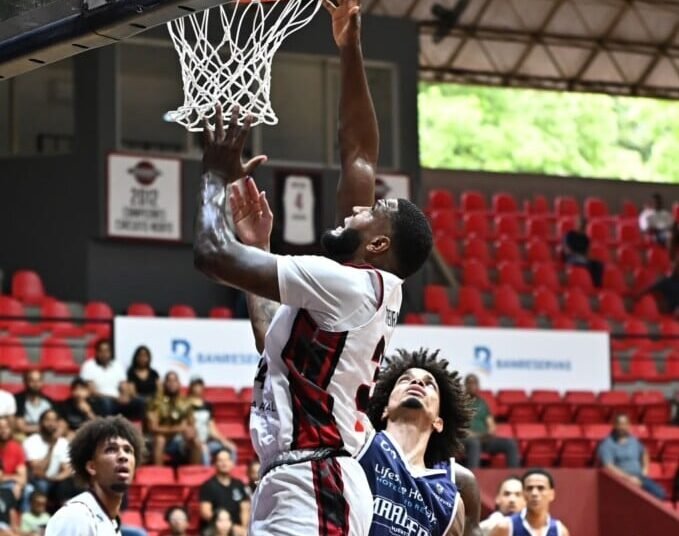 Gigantes doblegan a Marineros en un final de infarto en la Súper Liga LNB