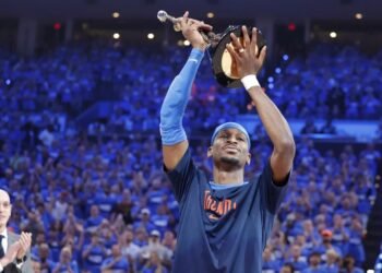 Shai Gilgeous-Alexander hace historia y revalida su título como MVP de la NBA