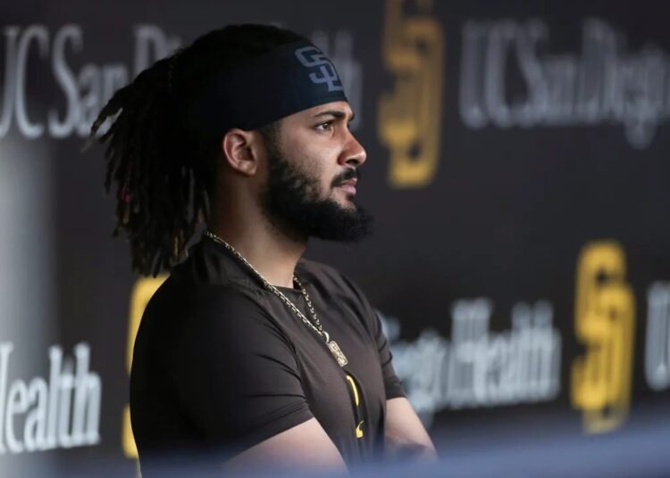 El extraño slump de Fernando Tatis Jr mientras el resto de la liga castiga la pelota