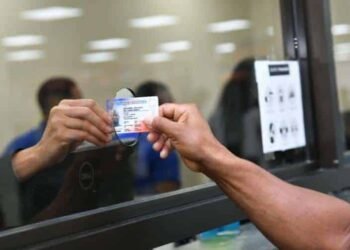 Abinader extiende vigencia de licencias de conducir para mayores de 65 años: todo lo que debes saber