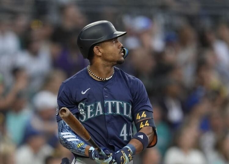 Julio Rodríguez guía el récord de Seattle mientras Rafael Devers domina a Sasaki