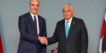 Abinader retoma el mando: el presidente regresa al país y vuelve a sus funciones oficiales
