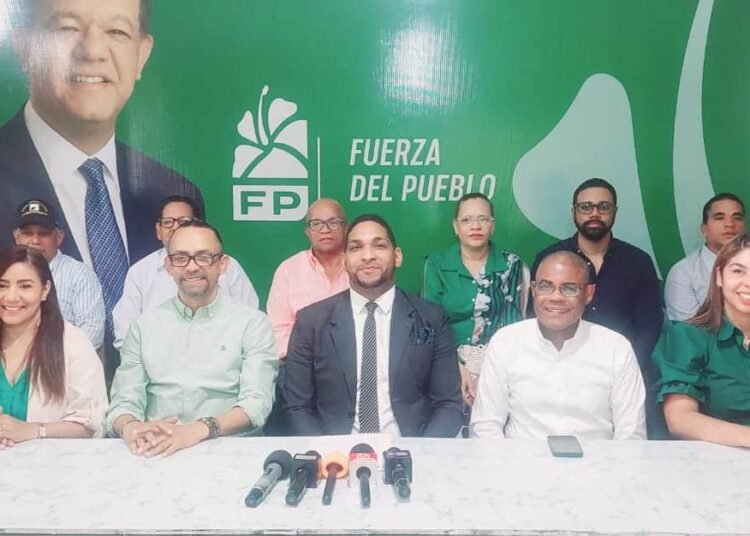 Fuerza del Pueblo denuncia irregularidades y retrasos en construcción del Parque de la Mujer