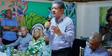 Leonel Fernández arremete contra el Gobierno y lo califica de tramposo