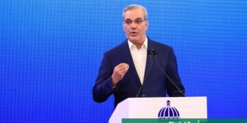 Abinader mantiene su fuerza política pese al desgaste en la percepción ciudadana