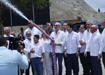 Luis Abinader transforma San José de Ocoa con la inauguración de su nuevo acueducto