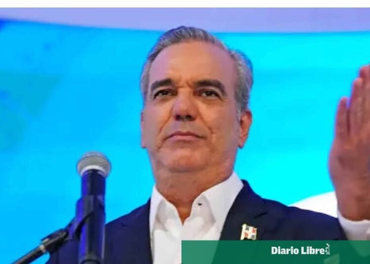Luis Abinader viaja a Miami para recibir un importante reconocimiento internacional