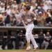 Poder dominicano: Machado y Andújar guían la victoria de los Padres con jonrones