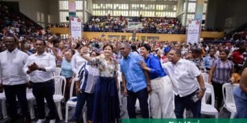 Raquel Peña impulsa programa de apoyo a madres vulnerables en Barahona