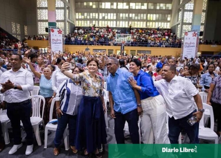 Raquel Peña impulsa programa de apoyo a madres vulnerables en Barahona