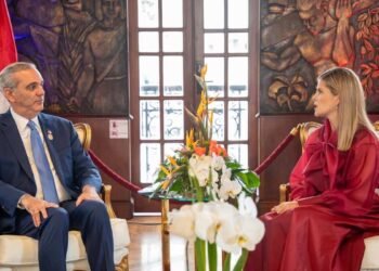 Abinader y Laura Fernández Delgado sostienen importante encuentro bilateral estratégico