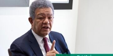 Leonel Fernández tumba el plan de ajuste fiscal del Gobierno y abre fuerte debate nacional