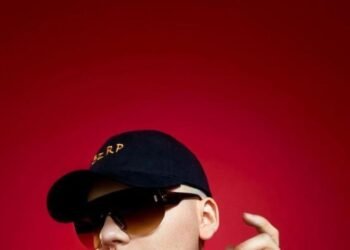 Bizarrap y Bad Bunny se unen al doblaje de Toy Story 5 y causan furor en redes