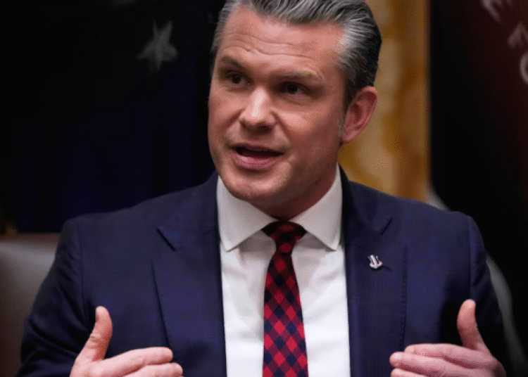 Pete Hegseth advierte desde Guantánamo sobre el peligro inminente de que Cuba obtenga armas para atacar a EEUU