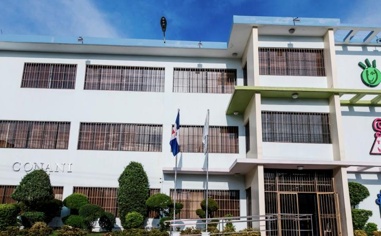 Intento de fuga en Conani: menores acusadas de homicidio desafían la seguridad del centro