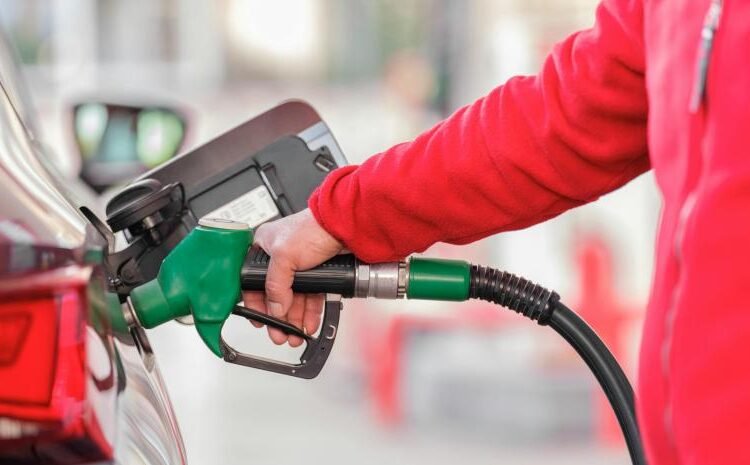 Gasolinas y gasoil suben de precio este viernes: así quedan los nuevos montos oficiales