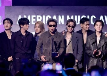 El libro que revela todos los secretos ocultos de BTS al descubierto