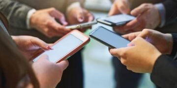 Adiós a la televisión y prensa: las redes sociales ya son la principal fuente de información en el mundo
