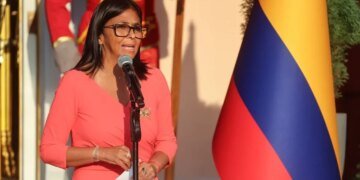 Así funcionará la línea 0800-Extorsión anunciada por Delcy Rodríguez