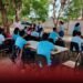 Sin aulas y bajo los árboles: la crítica situación de los estudiantes en Las Matas de Farfán