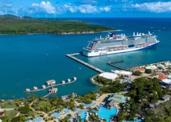 Llegada masiva de 32 cruceros transformará el puerto este mes