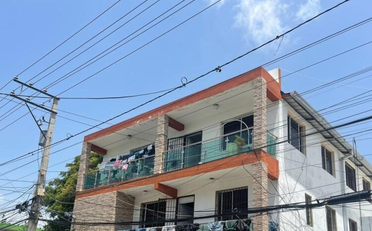 Milagro en Santiago: niña de seis años sobrevive tras caer desde un tercer piso