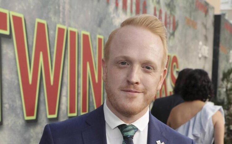 Muere el actor Owain Rhys Davies, estrella de Twin Peaks y The OA, a los 44 años
