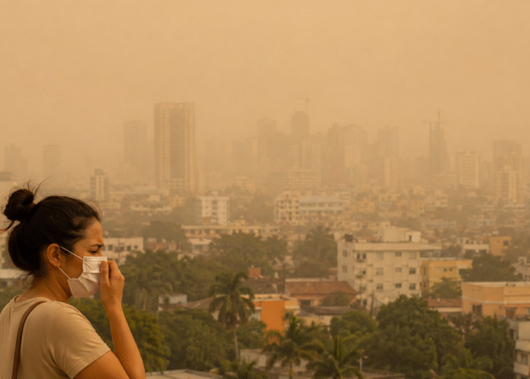 Alerta por la nube de polvo del Sahara: cómo afecta tu visión y salud ocular hoy