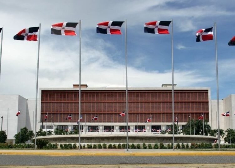 Reforma al Código de Trabajo: todo listo para su aprobación definitiva hoy en la Cámara de Diputados