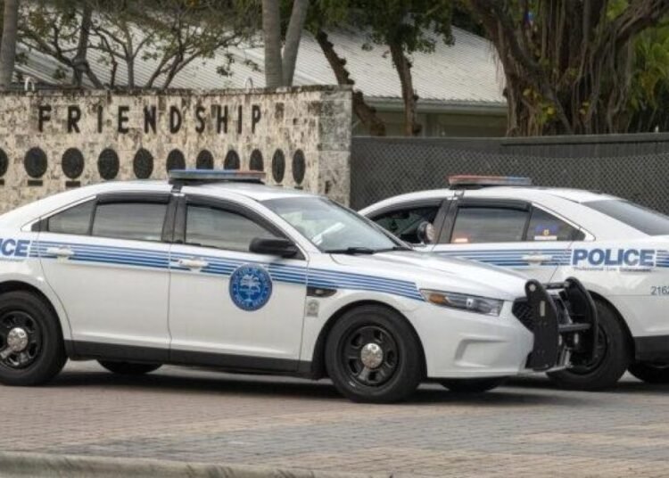 Hallan cuatro cuerpos, incluidas dos niñas, en el interior de una vivienda