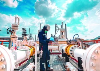 El petróleo se dispara un 2,41% ante el estancamiento de las negociaciones en Medio Oriente