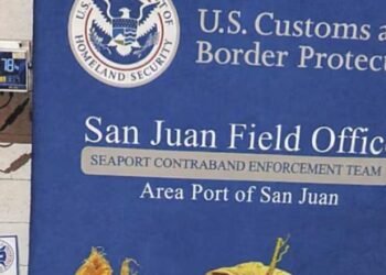 Acusan a tres dominicanos tras incautación récord de 300 kilos de cocaína en aguas de Puerto Rico