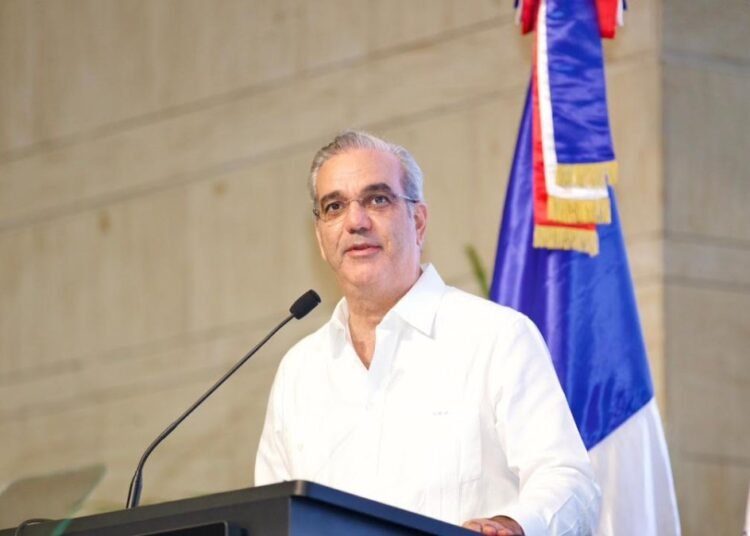 Abinader exige a América Latina convertir el agua en eje central ante la crisis climática