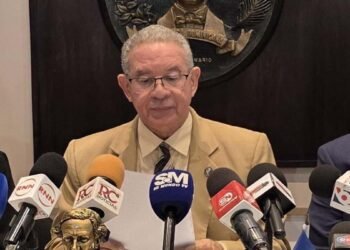 Instituto Duartiano acciona legalmente contra uso indebido de la bandera nacional en funeral