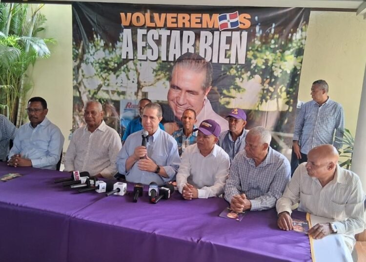Francisco Javier García promete el regreso de las Visitas Sorpresa y alza salarial si gana la presidencia