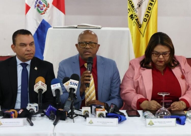 Luis Peña Núñez responde con contundencia a médicos que exigen auditoría forense al CMD